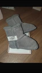 Ugg grijs, Kinderen en Baby's, Ophalen, Ugg, Jongetje of Meisje, Laarsjes