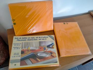 6 stoffen placemats, ribstructuur beschikbaar voor biedingen
