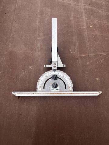 Festool Hoekaanslag beschikbaar voor biedingen