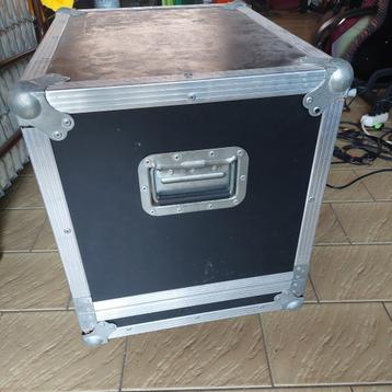 flightcase op wieltjes beschikbaar voor biedingen