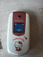 Modèle Samsung E2210B, version Hello Kitty, Enlèvement