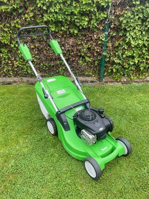 Grasmaaier viking zelftrekker, Tuin en Terras, Grasmaaiers, Zo goed als nieuw, Benzine-grasmaaier, Cirkelmaaier, Opvangbak, Ophalen