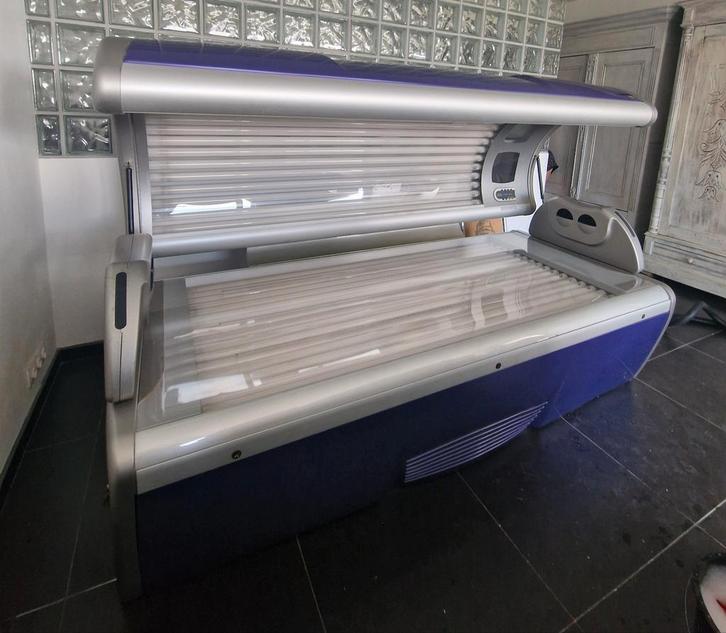 Zonnebank & gezichtsbruiner, Elektronische apparatuur, Zonnebanken en Gezichtsbruiners, Zo goed als nieuw, Gezichtsbruiner, Ophalen