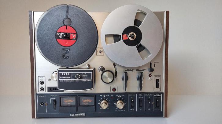magnétosque/magnétophone AKAI 4000DB, TV, Hi-fi & Vidéo, Enregistreurs audio, Magnétophone, Avec protection anti-poussière, Avec bandes