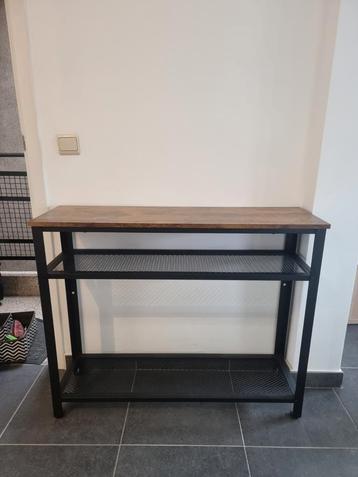 Commode en bois et métal beschikbaar voor biedingen