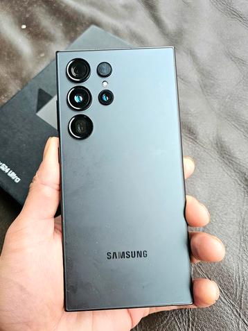 Samsung Galaxy S24 ultra
512G  beschikbaar voor biedingen