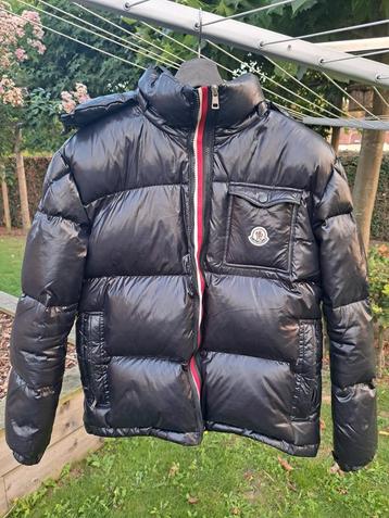 Doudoune Moncler (petite) veste d'hiver à capuche amovible