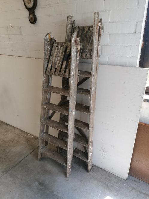 2 oude trapladders, Doe-het-zelf en Bouw, Ladders en Trappen, Gebruikt, Ladder, Minder dan 2 meter, Opvouwbaar of Inschuifbaar