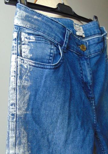 Essentiel jeans met zilver verfprint maat 29