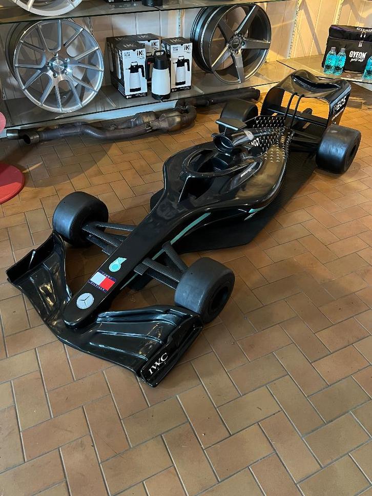 Formule1 schaalmodel (petronas) collectors item, Hobby & Loisirs créatifs, Voitures miniatures | Échelles Autre, Comme neuf, Voiture