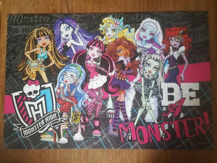 Monster High puzzel van 260 stukjes, Kinderen en Baby's, Speelgoed | Kinderpuzzels, Gebruikt, 6 jaar of ouder, Meer dan 50 stukjes