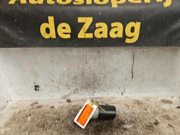 Startmotor van een Opel Corsa beschikbaar voor biedingen