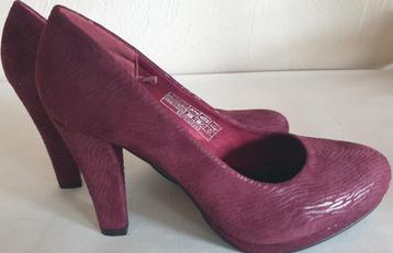 Fabulous Fabs pumps Burgundy mt 36, 37, 38, 39, 40, 41 beschikbaar voor biedingen