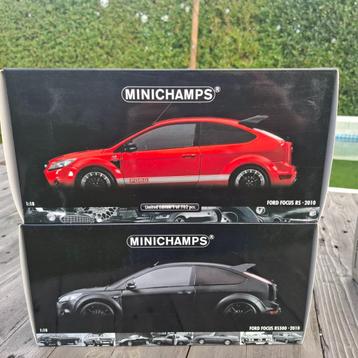 2 x 1/18 Minichamps Ford Focus 2010 beschikbaar voor biedingen