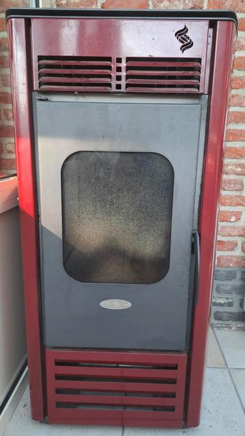 Pelletkachel "Fire Elite" beschikbaar voor biedingen