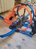 Racebaan hot wheels met 2 auto's, Enlèvement, Comme neuf, Circuit, Hot Wheels