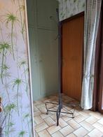 A vendre 1 portemanteau en fer forgé, Huis en Inrichting, Woonaccessoires | Kapstokken, Ophalen, Zo goed als nieuw, Metaal, Staande kapstok