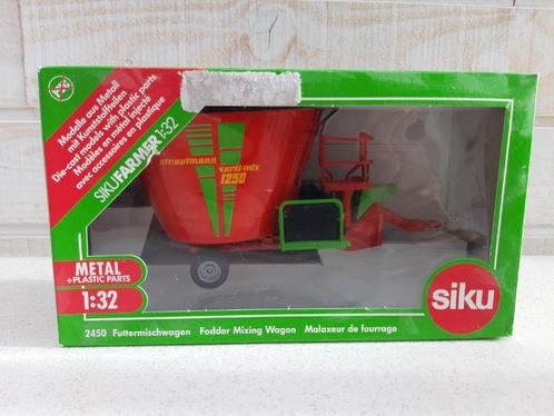 SIKU Farmer Malaxeur de fourrage Modèle 2450 Comme neuf, Hobby en Vrije tijd, Modelbouw | Auto's en Voertuigen, Zo goed als nieuw