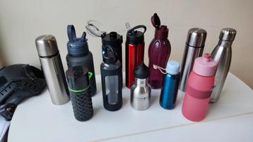 10 Gourdes / bouteilles beschikbaar voor biedingen
