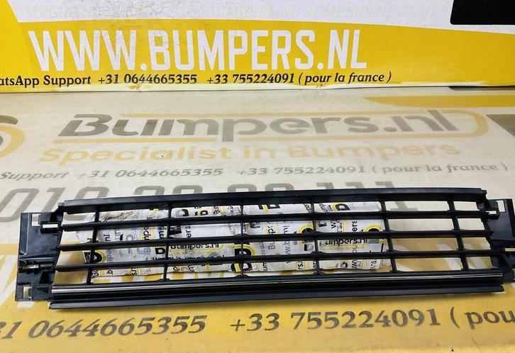 Gril Volkswagen Polo 6c 6C0853677 bumper 2- R2-6917R, Auto-onderdelen, Overige Auto-onderdelen, Gebruikt, 6 maanden garantie, Ophalen of Verzenden