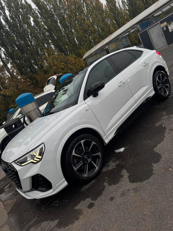 Audi Q3 45 TFSI Quattro S line tronic, Auto's, Audi, Particulier, Q3, ABS, Benzine, Coupé, 5 deurs, Automaat, Wit, Zwart, Leder en Alcantara