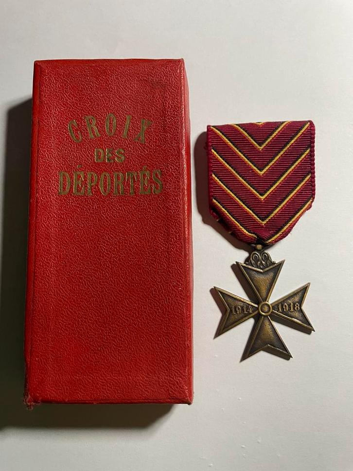 Lot 35: Medaille, Verzamelen, Militaria | Algemeen, Ophalen of Verzenden