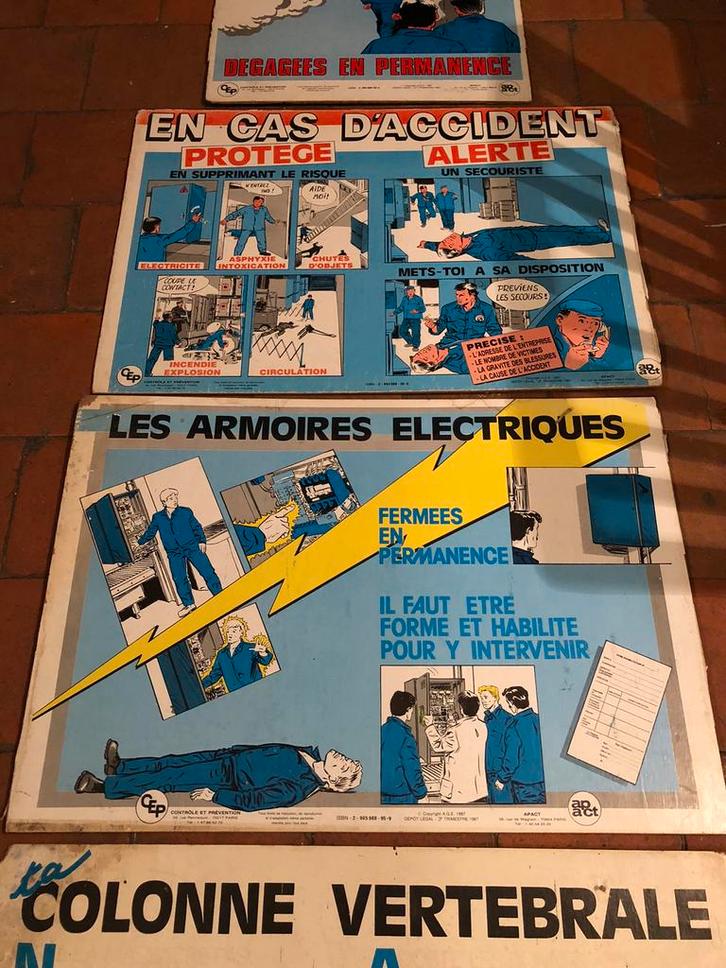 VINTAGE ORIGINELE SAFETY BORDEN EHBO COLLECTIE, Antiek en Kunst, Curiosa en Brocante, Ophalen of Verzenden