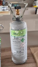 Dennerle co2 fles 2kg + dennerle co2 fles 500gr, Dieren en Toebehoren, Ophalen, Zo goed als nieuw