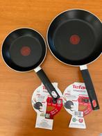 2 pannen Tefal 20cm en 26cm, Huis en Inrichting, Keuken | Potten en Pannen, Ophalen of Verzenden, Nieuw, Koekenpan of Braadpan