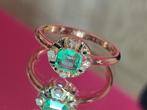 Antieke gouden ring met smaragd en diamanten, Ophalen of Verzenden, Goud, Ring, Met edelsteen