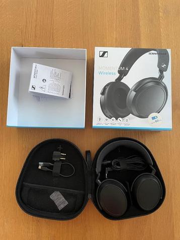 Draadloze hoofdtelefoon Sennheiser Momentum 4 als nieuw beschikbaar voor biedingen