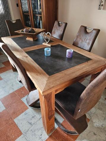 Eettafel teak met natuursteen beschikbaar voor biedingen