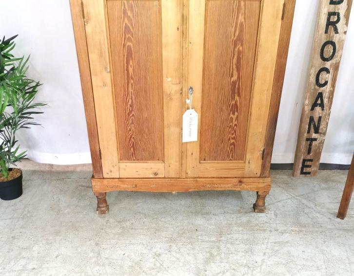 Antieke boeren linnen-/voorraad kast in pitchpine, Antiek en Kunst, Antiek | Meubels | Kasten, Ophalen