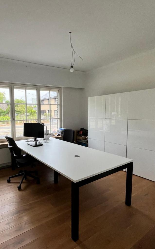 Kwalitatieve bureau - merk Inofec, Huis en Inrichting, Bureaus, Zo goed als nieuw, Bureau, Ophalen