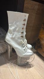 Hoge witte latex plateau stiletto botten., Kleding | Dames, Ophalen of Verzenden, Zo goed als nieuw