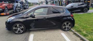  Peugeot 208 Automaat — Volledige opties  beschikbaar voor biedingen