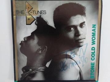 The B-Tunes - Stone Cold Woman beschikbaar voor biedingen