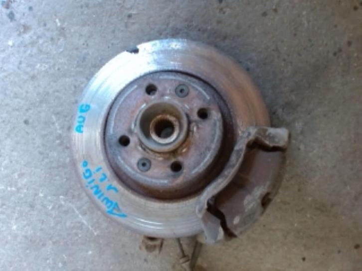 Moyeu avant gauche Renault Twingo 2 1.2i 43kw 2007-2011, Autos : Pièces & Accessoires, Freins & Transmission, Renault, Utilisé