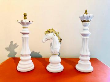 Set de 3 magnifiques grandes pièces d’échec décoration, Collections, Enlèvement ou Envoi, Neuf
