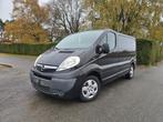 opel vivaro 2.5cdti, Auto's, Bestelwagens en Lichte vracht, 4 cilinders, Cruise Control, Bedrijf, Te koop