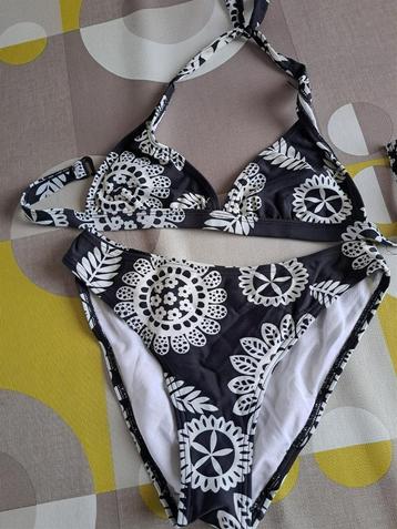 Bikini zwart-wit maat 38 beschikbaar voor biedingen