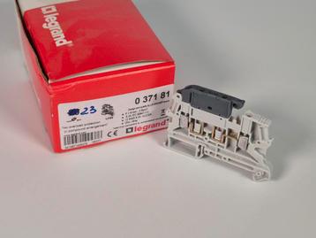 Legrand
- 2,5MM 037181 (23 stuks)  beschikbaar voor biedingen
