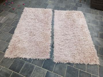 2 supermooie matten in het kleur blush pink. beschikbaar voor biedingen