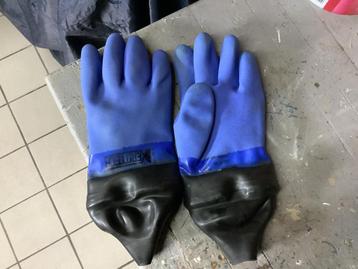 Drooghandschoenen XL beschikbaar voor biedingen