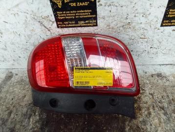 Achterlicht rechts van een Nissan Micra beschikbaar voor biedingen