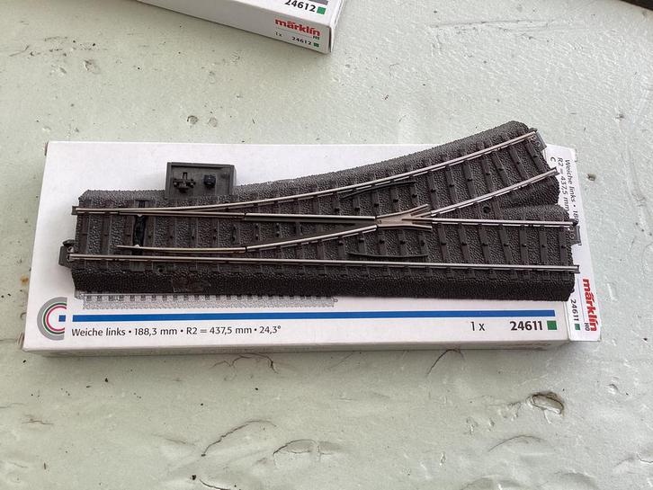 Aiguillage 24611 digitale avec boîte 45€, Hobby & Loisirs créatifs, Trains miniatures | HO, Comme neuf, Märklin, Enlèvement ou Envoi