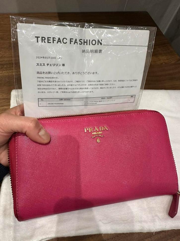 PRADA long wallet, Handtassen en Accessoires, Portemonnees, Ophalen of Verzenden