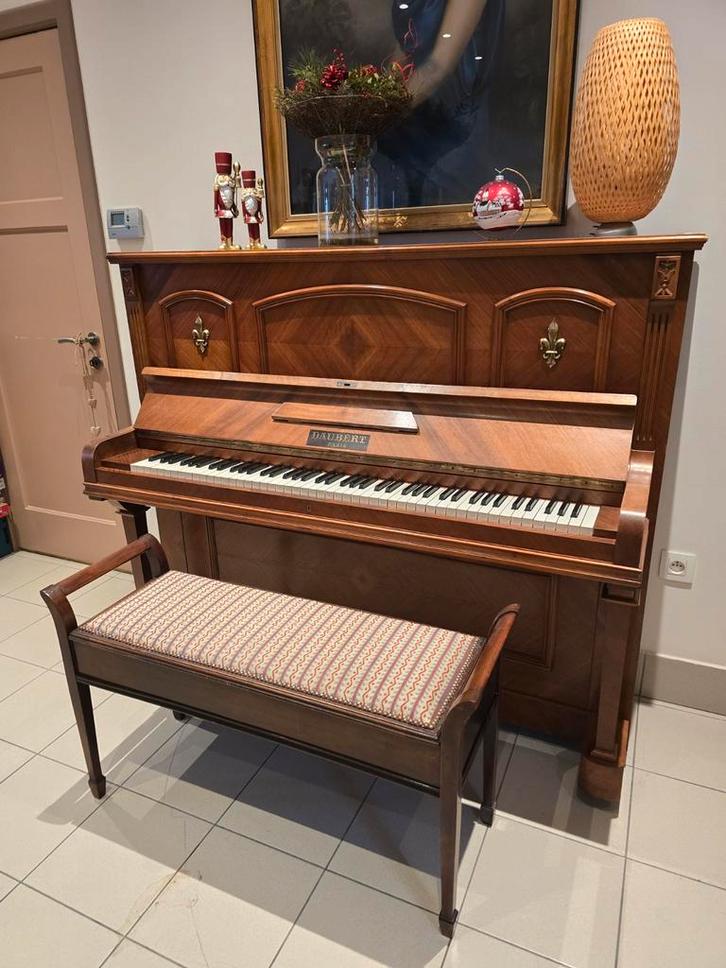 Piano Daubert gereviseerd en geschat op 4000 euro, Muziek en Instrumenten, Piano's, Piano, Ophalen