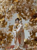 Porcelaine Bruxelles - Vierge à l'enfant+deux vases à fleurs, Enlèvement