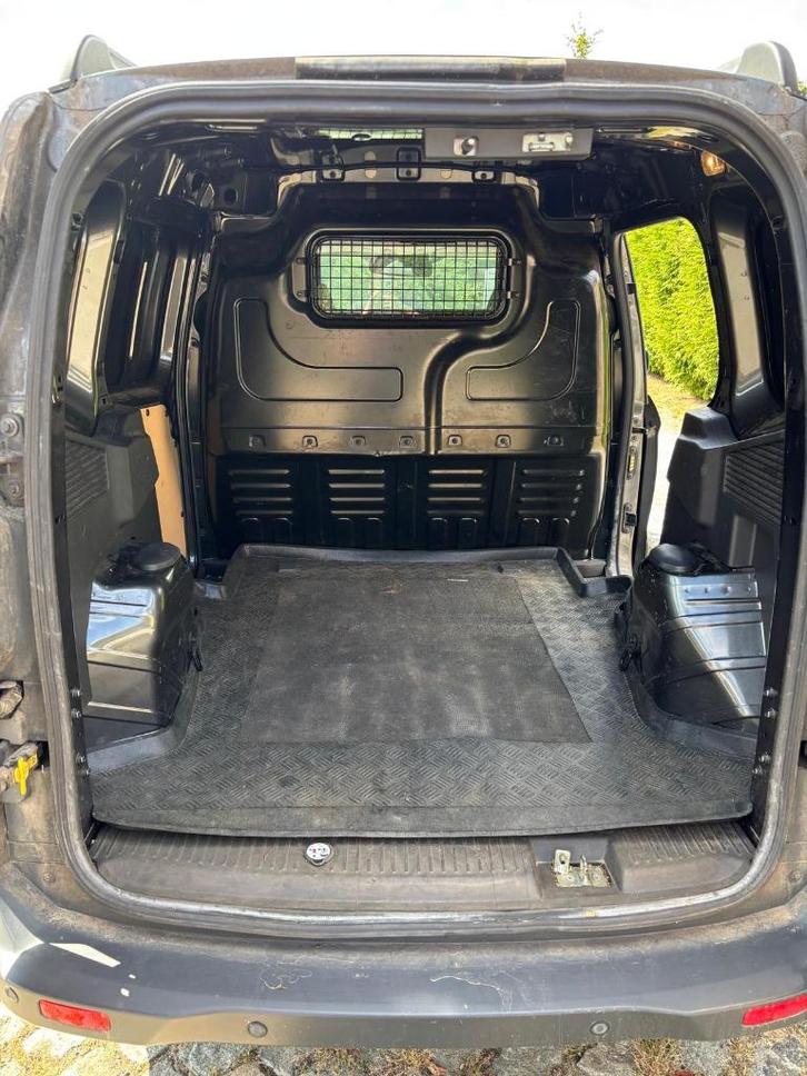 TRANSIT COURIER kofferbak, Auto diversen, Kofferbakmatten, Gebruikt, Ophalen